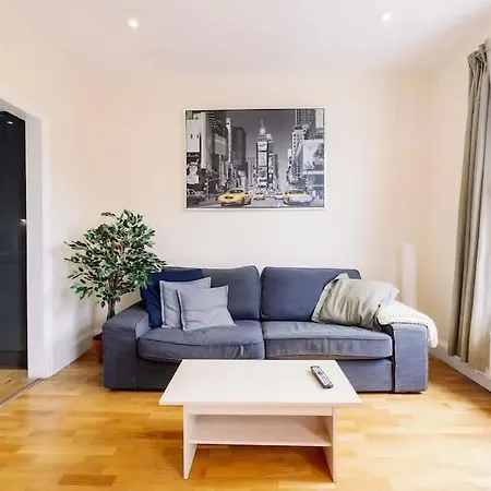 Bright And Quiet 2-Bed 2-Bath With Great Patio Apartment London Exterior photo